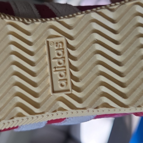 NWT Adidas Women's Japan 'Scarlet' Shoes IG4507 - Picture 7 of 8